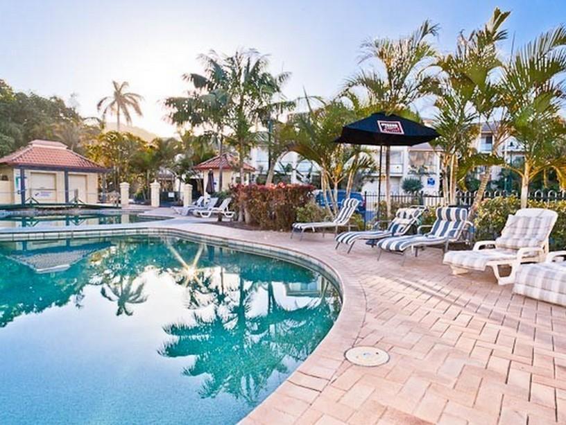 Aqualuna Beach Resort Sapphire Beach Buitenkant foto