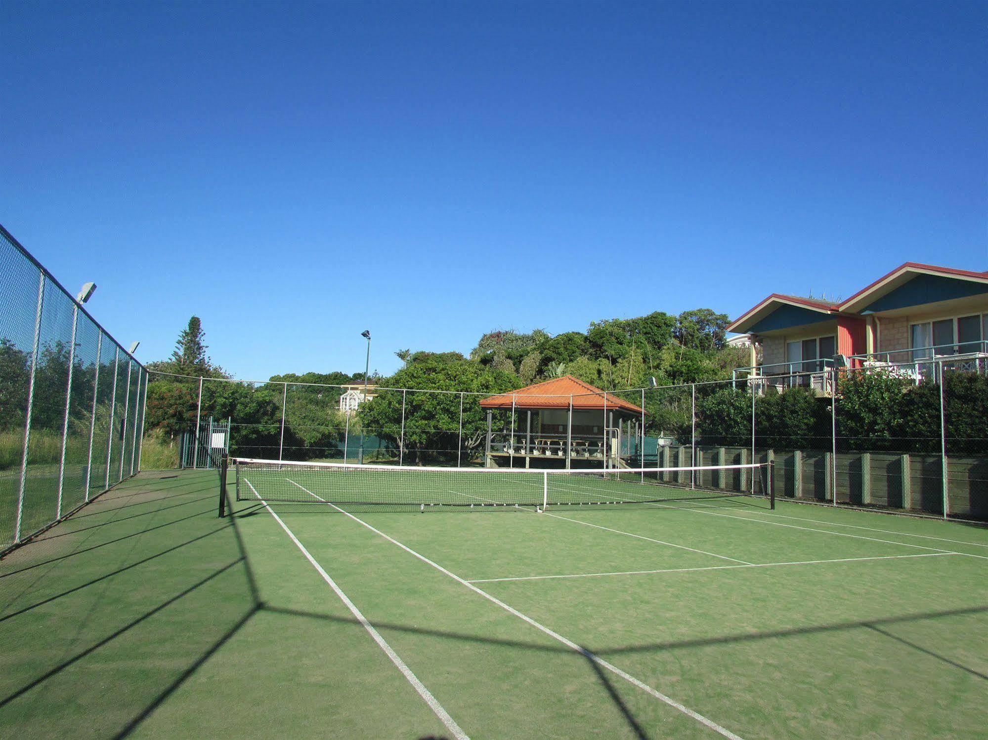 Aqualuna Beach Resort Sapphire Beach Buitenkant foto